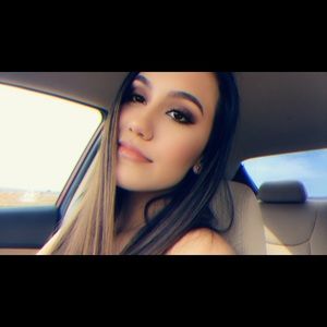 Meet your Posher, Brianna